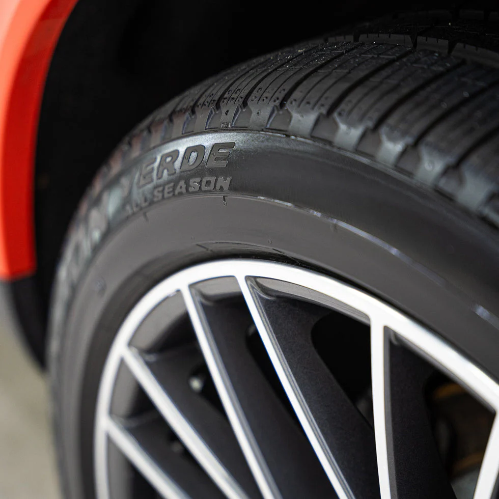 Gyeon Q² Tire 500ml - Image 5
